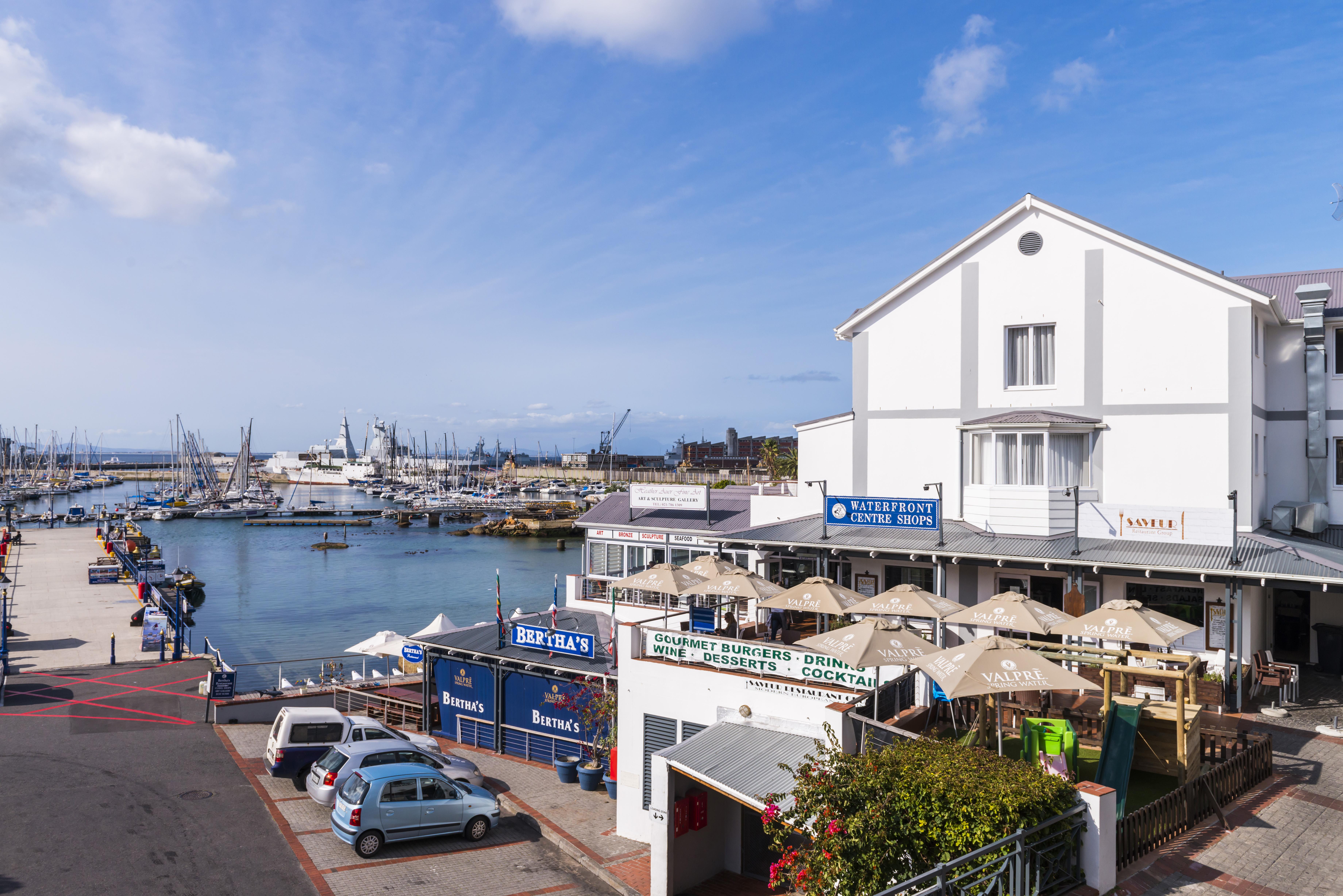 Simon'S Town Quayside Hotel Esterno foto